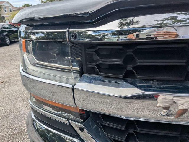 Photo of 2018 Graphite Metallic Chevrolet Silverado 1500