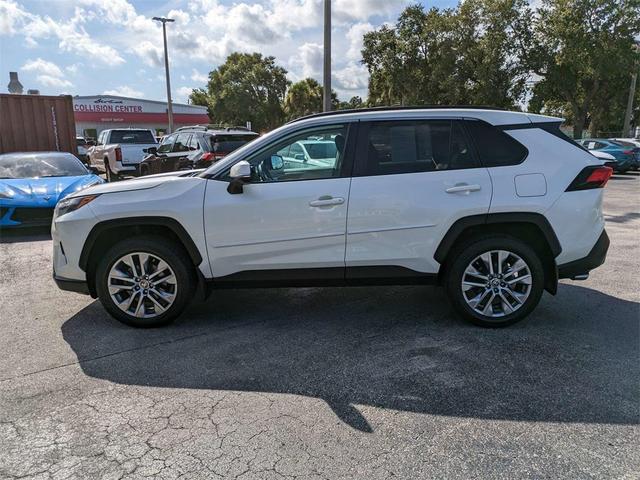 Photo of 2022 Blizzard Pearl Toyota RAV4