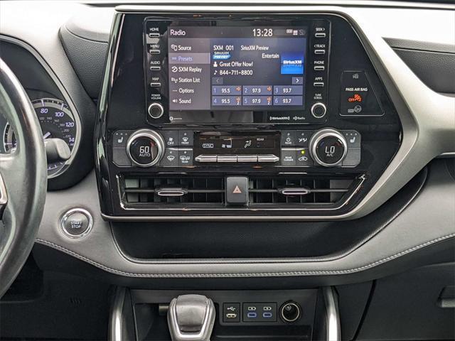 Photo of 2022 Pear Toyota Highlander