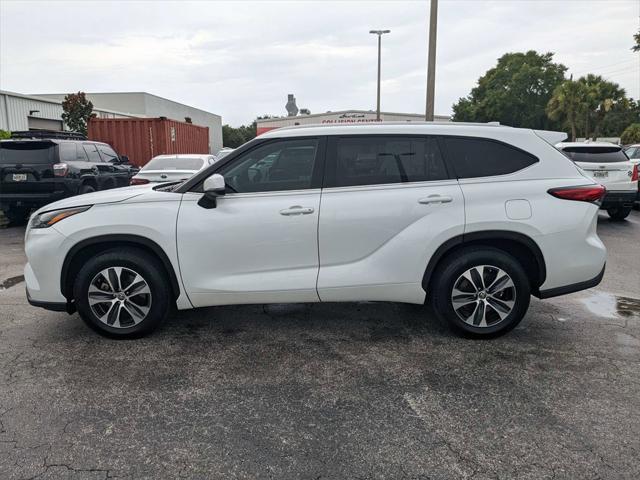 Photo of 2022 Pear Toyota Highlander