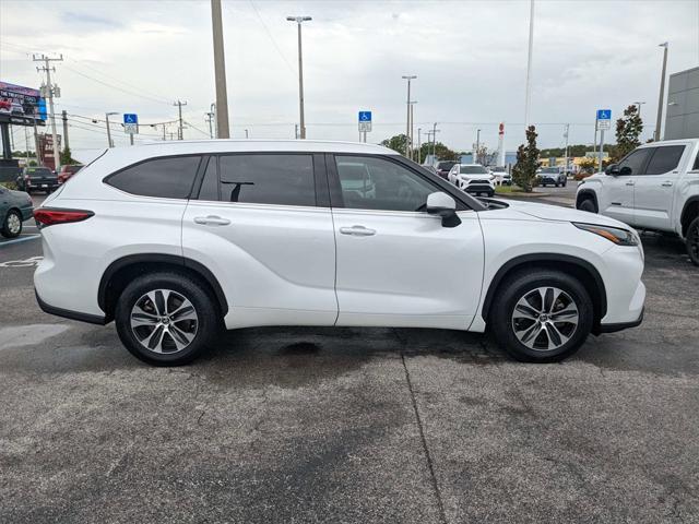 Photo of 2022 Pear Toyota Highlander