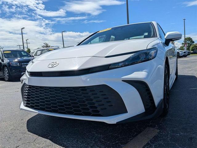 Photo of 2025 Ice Cap Toyota Camry