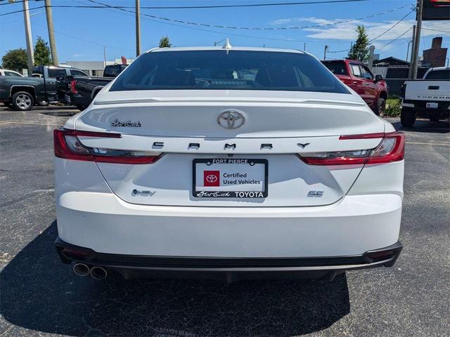Photo of 2025 Ice Cap Toyota Camry
