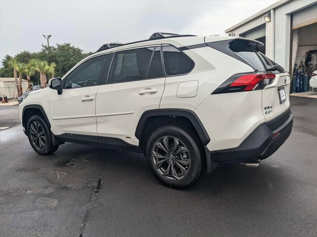 Photo of 2022 Blizzard Pearl Toyota RAV4 Hybrid