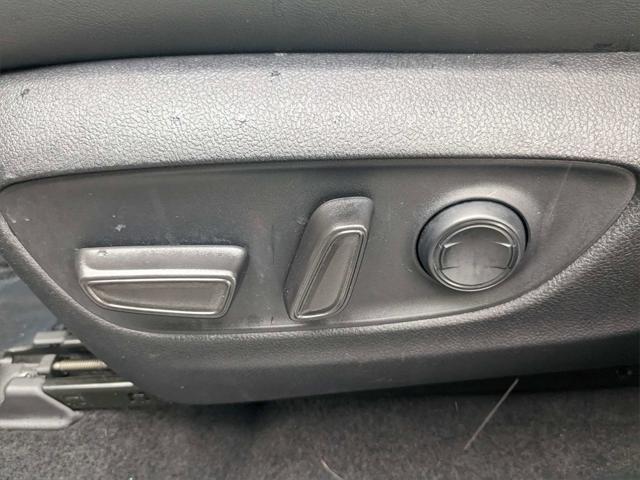 Photo of 2022 Blizzard Pearl Toyota RAV4 Hybrid