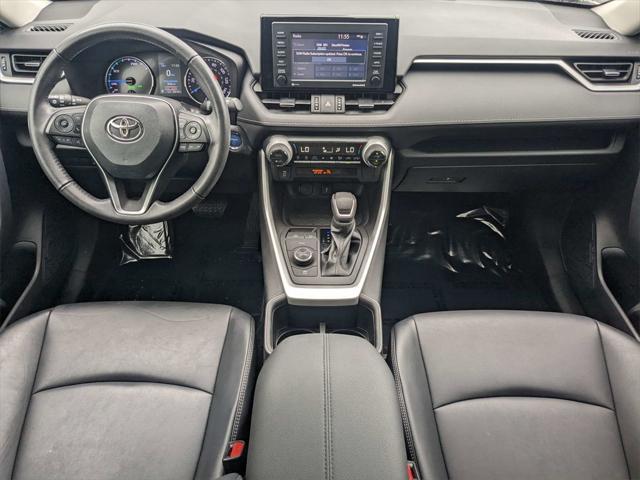 Photo of 2022 Blizzard Pearl Toyota RAV4 Hybrid
