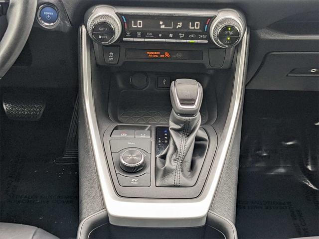 Photo of 2022 Blizzard Pearl Toyota RAV4 Hybrid