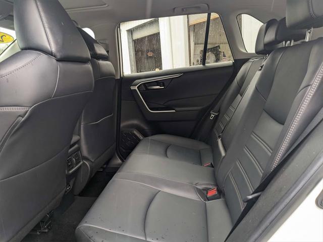 Photo of 2022 Blizzard Pearl Toyota RAV4 Hybrid
