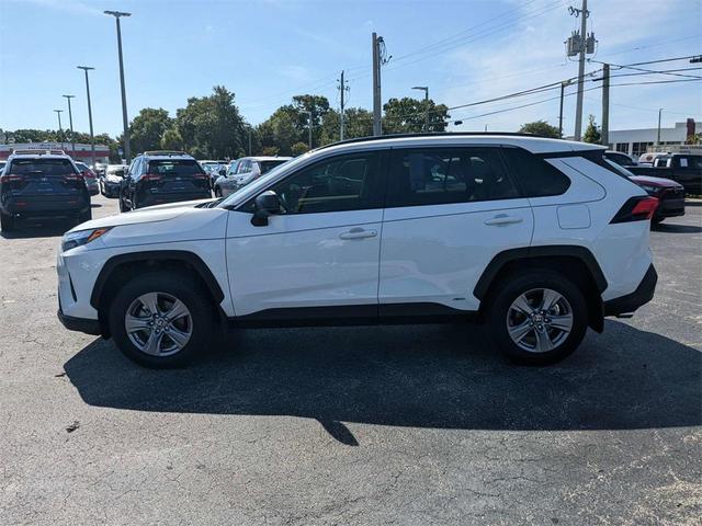 Photo of 2025 Ice Cap Toyota RAV4 Hybrid