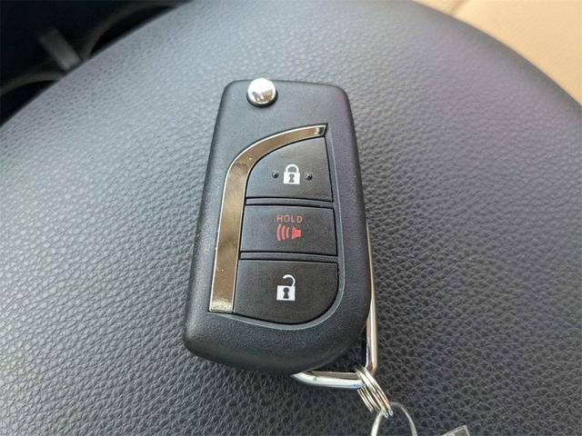 Photo of 2025 Ice Cap Toyota RAV4 Hybrid