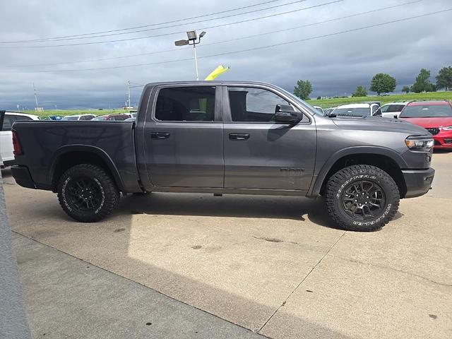 Photo of 2025 Granite Crystal Metallic Clearcoat RAM 1500