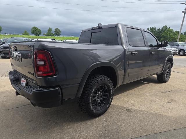 Photo of 2025 Granite Crystal Metallic Clearcoat RAM 1500