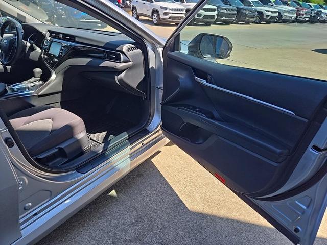 Photo of 2020 Celestial Silver Metallic Toyota Camry