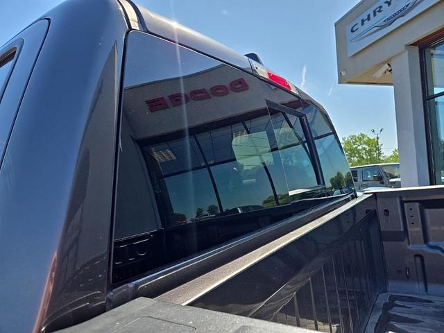 Photo of 2021 Granite Crystal Metallic Clearcoat RAM 1500