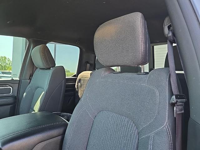 Photo of 2021 Granite Crystal Metallic Clearcoat RAM 1500