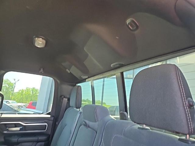 Photo of 2021 Granite Crystal Metallic Clearcoat RAM 1500