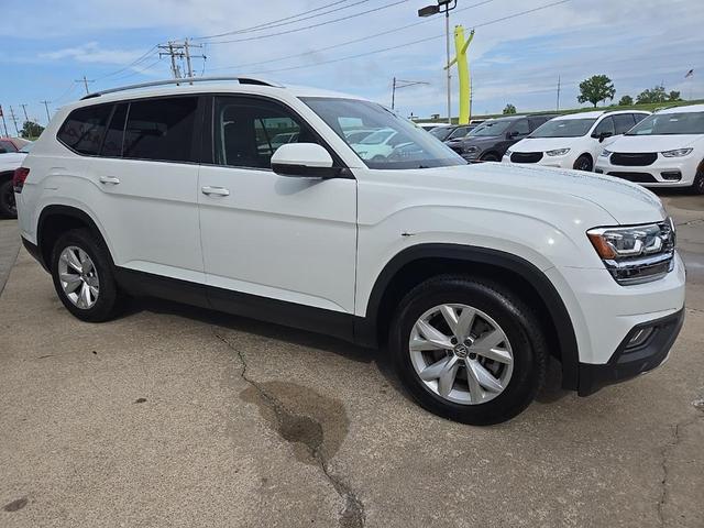 Photo of 2018 Pure White Volkswagen Atlas