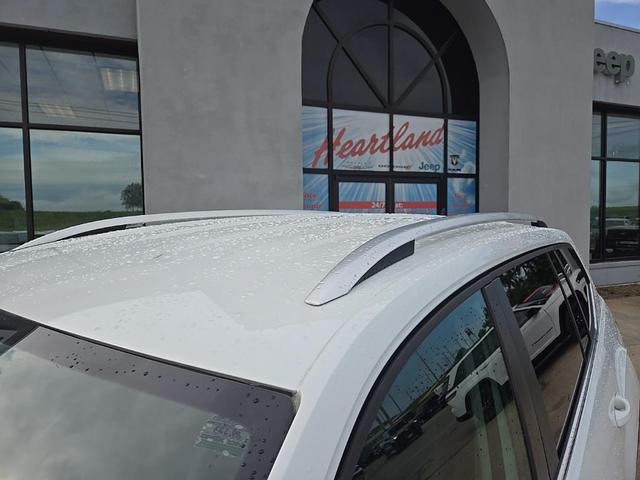Photo of 2018 Pure White Volkswagen Atlas