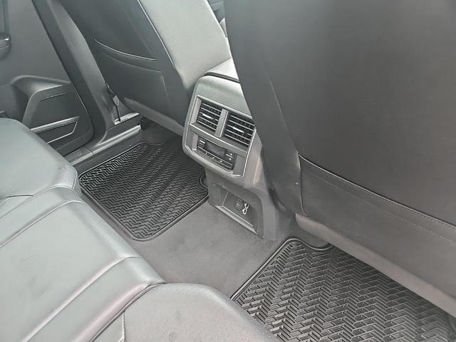 Photo of 2018 Pure White Volkswagen Atlas