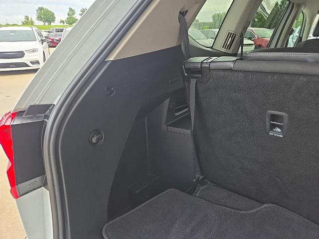 Photo of 2018 Pure White Volkswagen Atlas