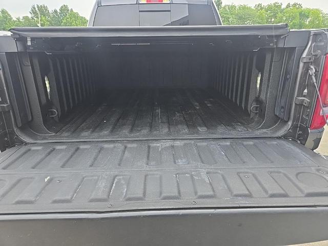 Photo of 2021 Granite Crystal Metallic Clearcoat RAM 1500