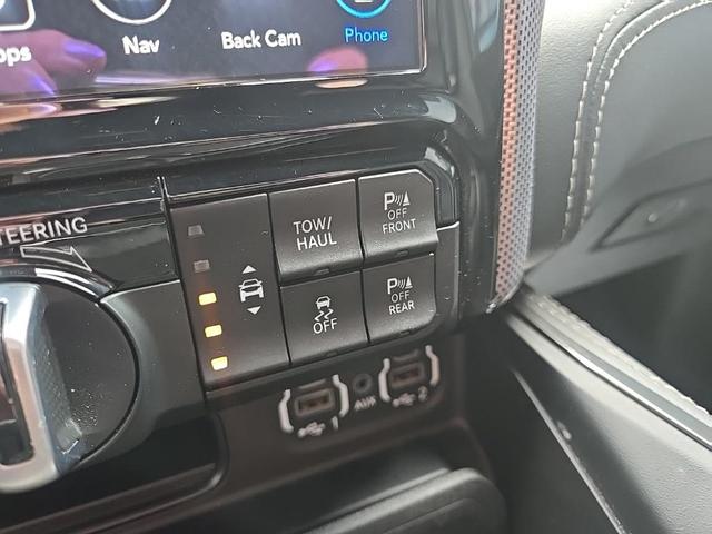 Photo of 2021 Granite Crystal Metallic Clearcoat RAM 1500