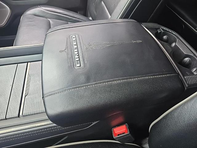 Photo of 2021 Granite Crystal Metallic Clearcoat RAM 1500
