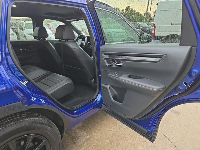 Photo of 2024 Blue Honda CR-V Hybrid