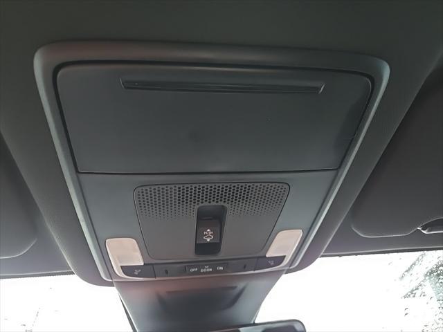 Photo of 2024 Blue Honda CR-V Hybrid
