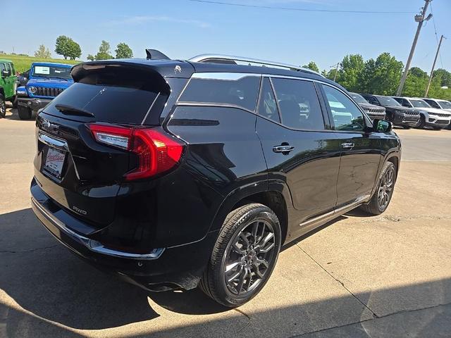 Photo of 2022 Ebony Twilight Metallic GMC Terrain