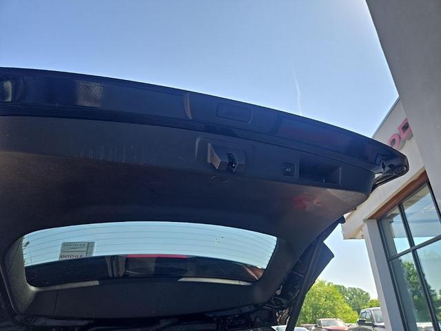 Photo of 2022 Ebony Twilight Metallic GMC Terrain