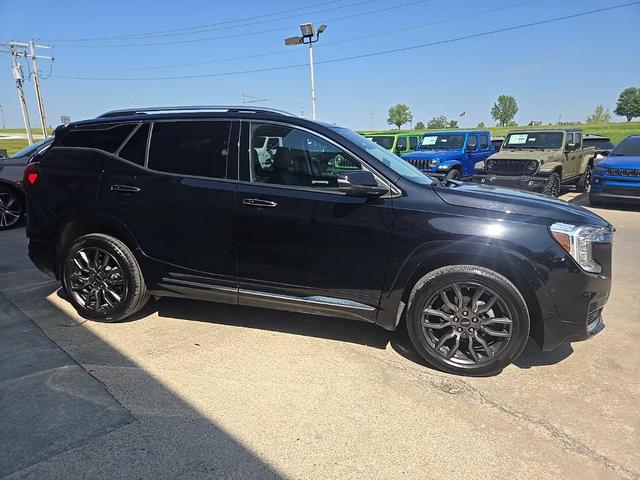 Photo of 2022 Ebony Twilight Metallic GMC Terrain