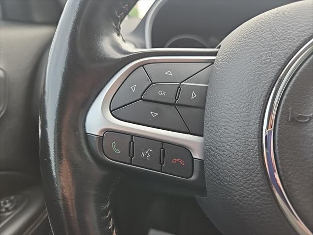 Photo of 2021 Diamond Black Crystal Pearlcoat Jeep Compass