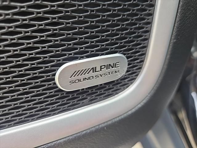 Photo of 2021 Diamond Black Crystal Pearlcoat Jeep Compass