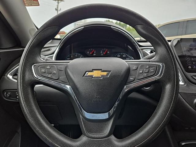 Photo of 2020 Summit White Chevrolet Malibu