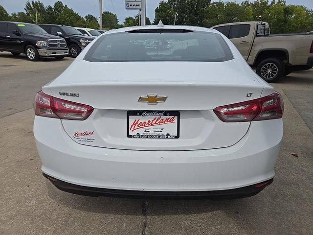Photo of 2020 Summit White Chevrolet Malibu