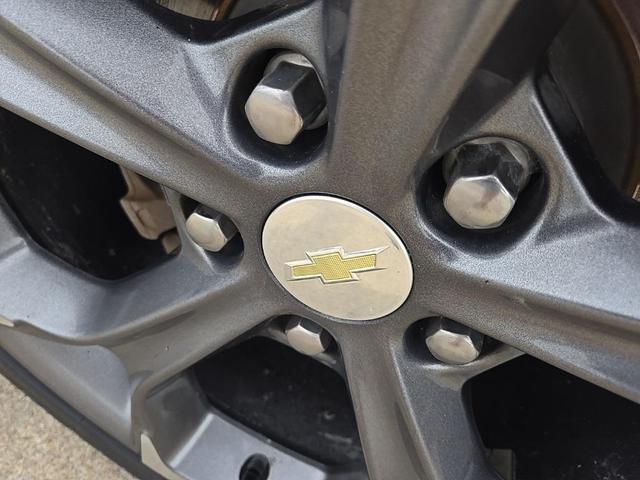 Photo of 2020 Summit White Chevrolet Malibu