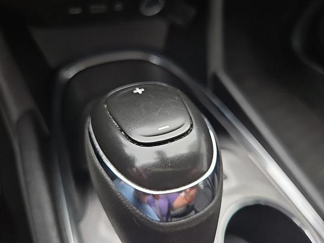 Photo of 2020 Summit White Chevrolet Malibu