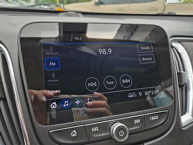 Photo of 2020 Summit White Chevrolet Malibu