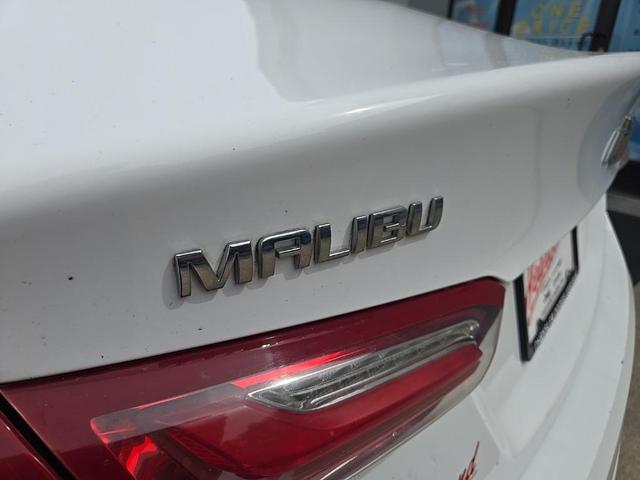 Photo of 2020 Summit White Chevrolet Malibu