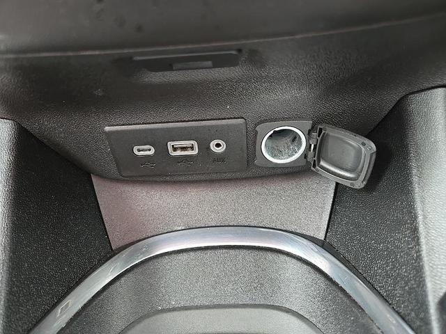 Photo of 2020 Summit White Chevrolet Malibu