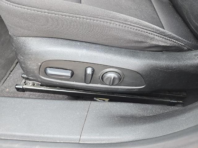 Photo of 2020 Summit White Chevrolet Malibu