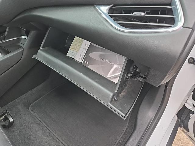 Photo of 2020 Summit White Chevrolet Malibu
