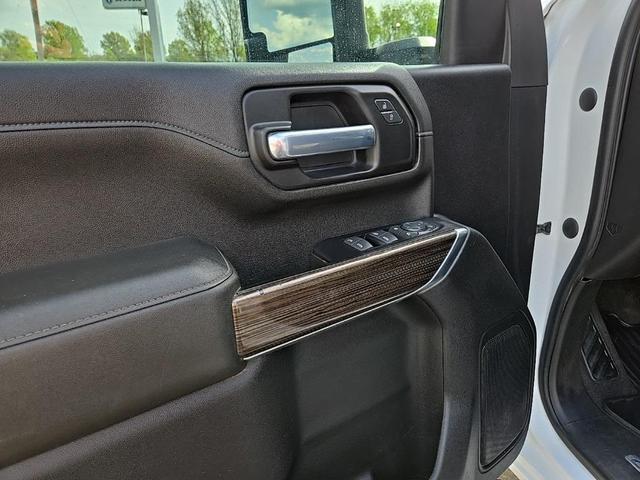 Photo of 2022 Summit White Chevrolet Silverado 2500