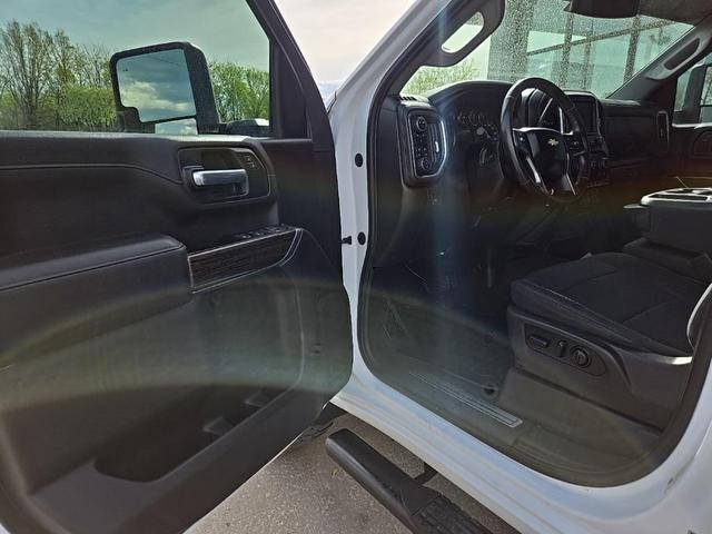Photo of 2022 Summit White Chevrolet Silverado 2500