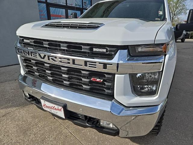 Photo of 2022 Summit White Chevrolet Silverado 2500