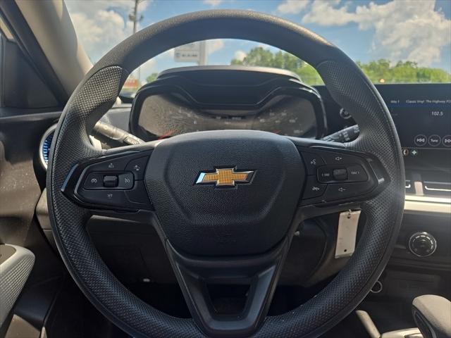 Photo of 2025 Sterling Gray Metallic Chevrolet Trax