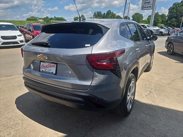 Photo of 2025 Sterling Gray Metallic Chevrolet Trax