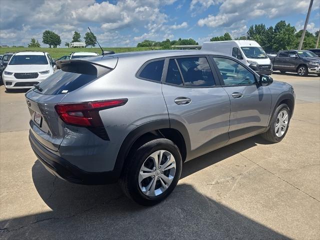 Photo of 2025 Sterling Gray Metallic Chevrolet Trax