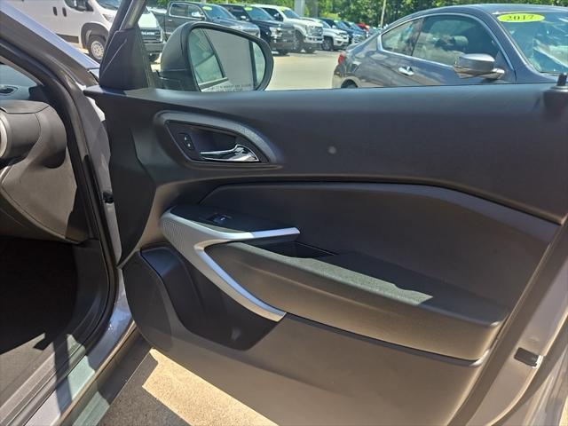 Photo of 2025 Sterling Gray Metallic Chevrolet Trax